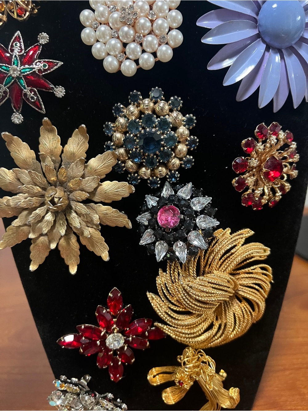 20 Vintage Brooch Collection - Picture 5 of 6
